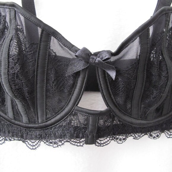 Like New - Frederick's of Hollywood Drew Bra - 32D - Picture 7 of 14